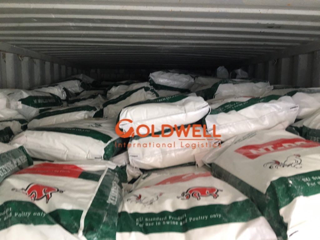 Container hàng nguyên liệu thức ăn chăn nuôi nhập khẩu tại cảng cát lái Tphcm 2