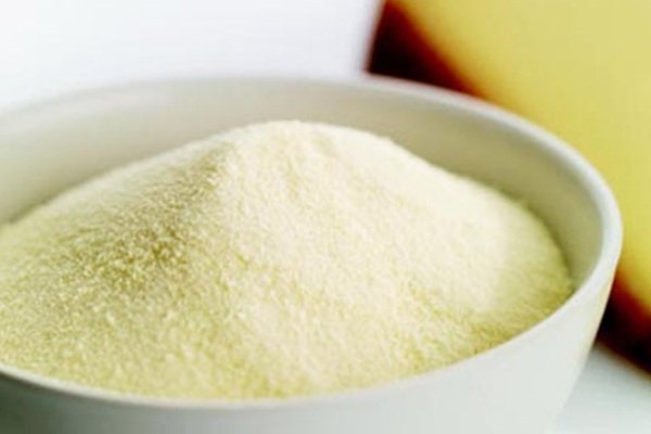 thủ tục nhập khẩu bột sữa làm nguyên liệu thức ăn chăn nuôi